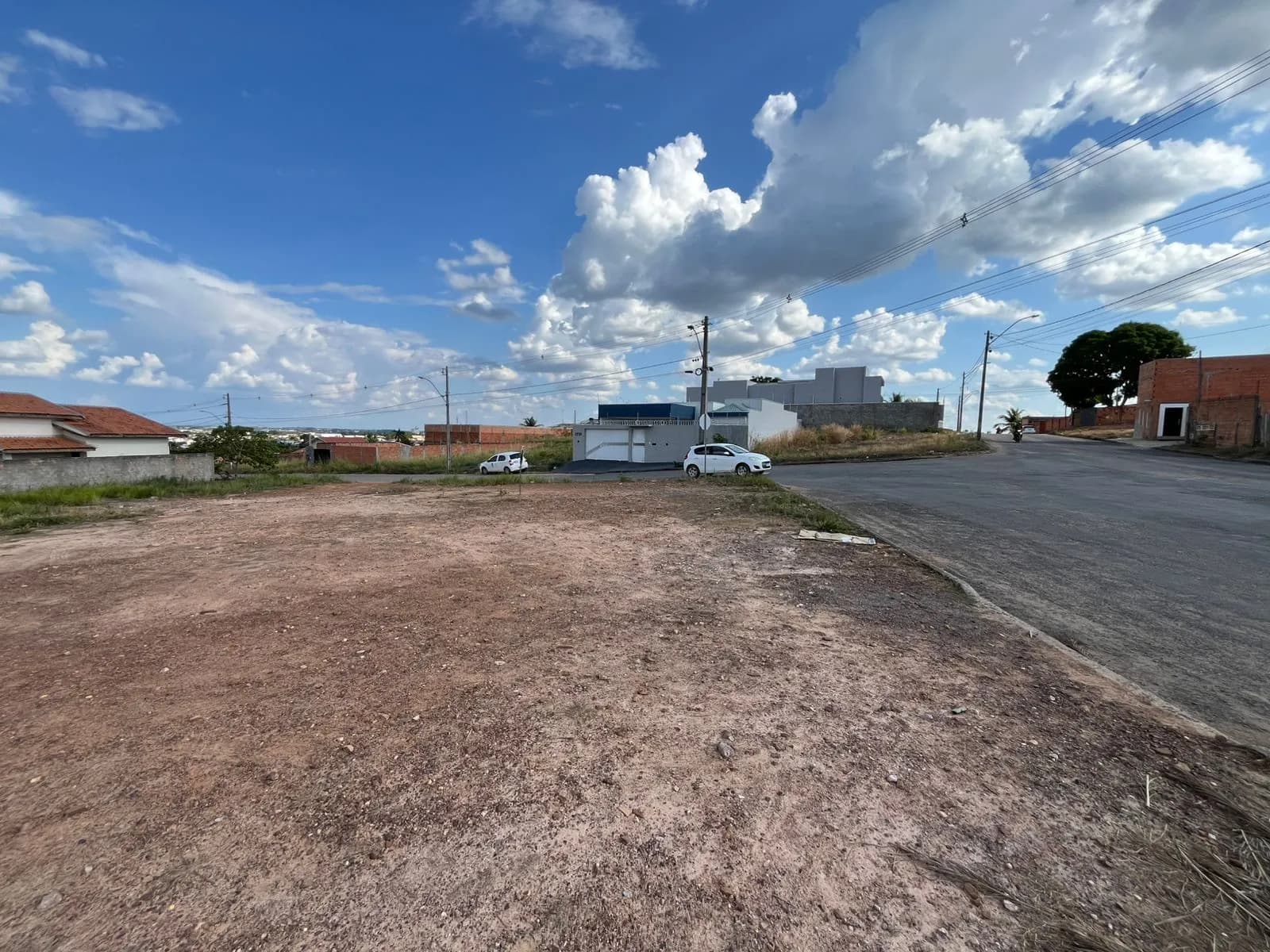 TERRENO BAIRRO ARAÇÁ